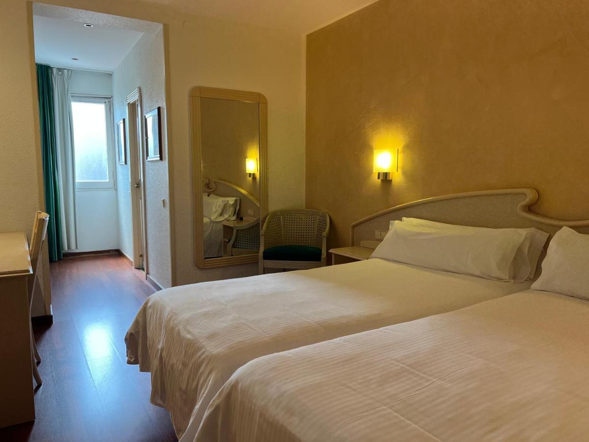 Hotel Lleo Barcellona Esterno foto