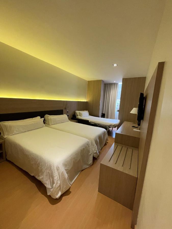 Hotel Lleo Barcellona Esterno foto