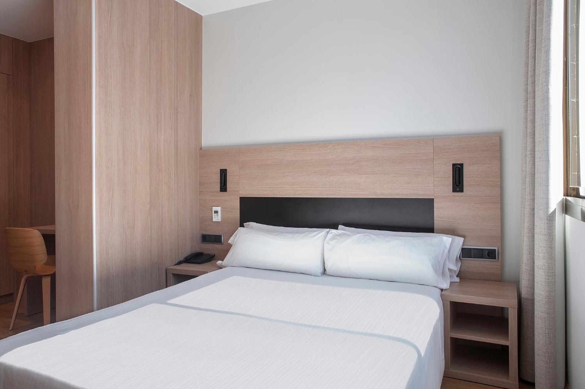 Hotel Lleo Barcellona Esterno foto